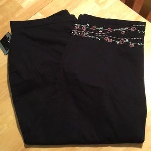 Cherry Blossom Ankle Clam Digger Pant PLUS NWT